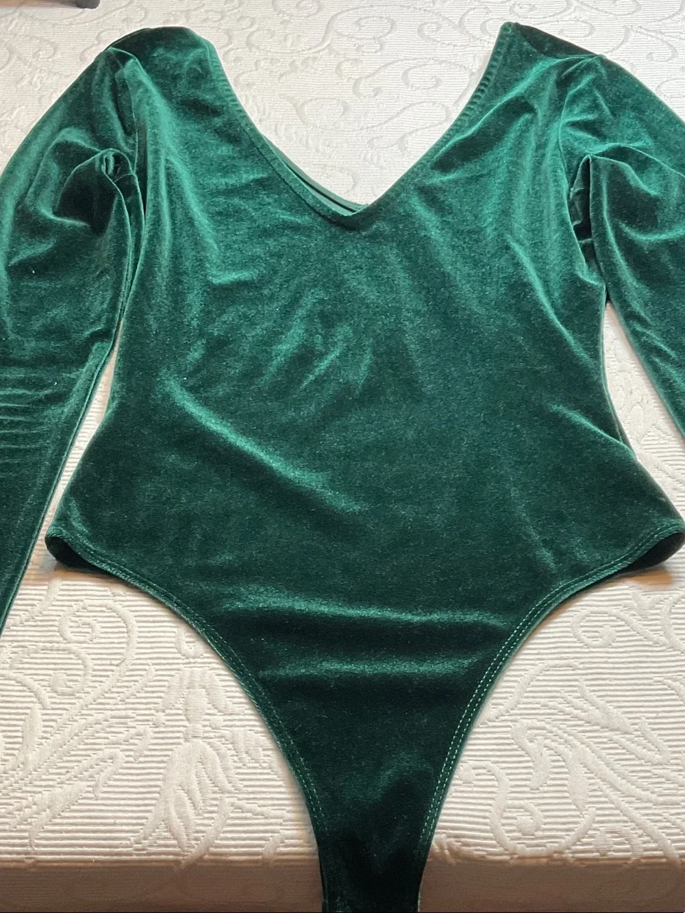 Gianni Bini Emerald Green Velvet Scoop Neck Long Sleeve Bodysuit.XS